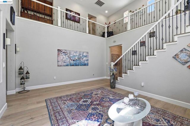 3001 Silva Way, San Ramon, CA 94582