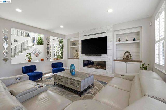 3001 Silva Way, San Ramon, CA 94582