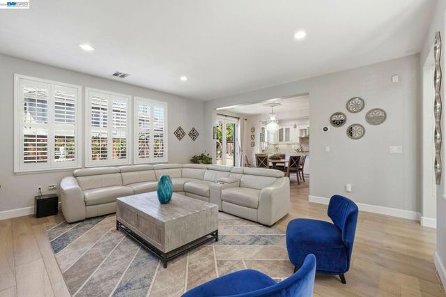 3001 Silva Way, San Ramon, CA 94582