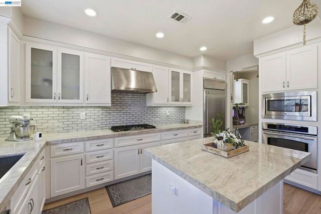 3001 Silva Way, San Ramon, CA 94582