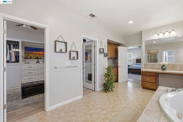 3001 Silva Way, San Ramon, CA 94582