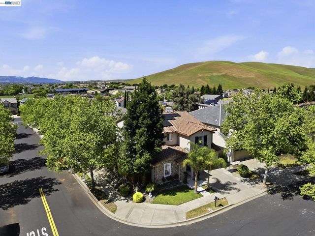 3001 Silva Way, San Ramon, CA 94582