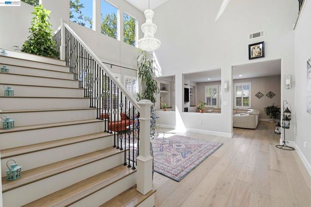 3001 Silva Way, San Ramon, CA 94582