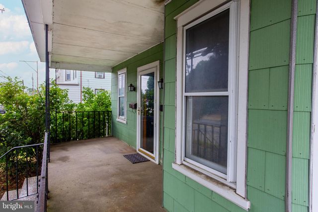 1200 4TH AVE, Essington, PA 19029