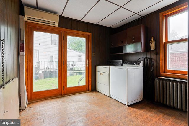 1200 4TH AVE, Essington, PA 19029