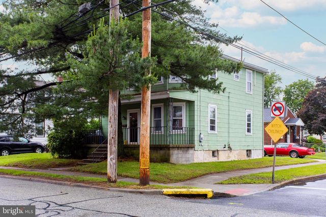 1200 4TH AVE, Essington, PA 19029