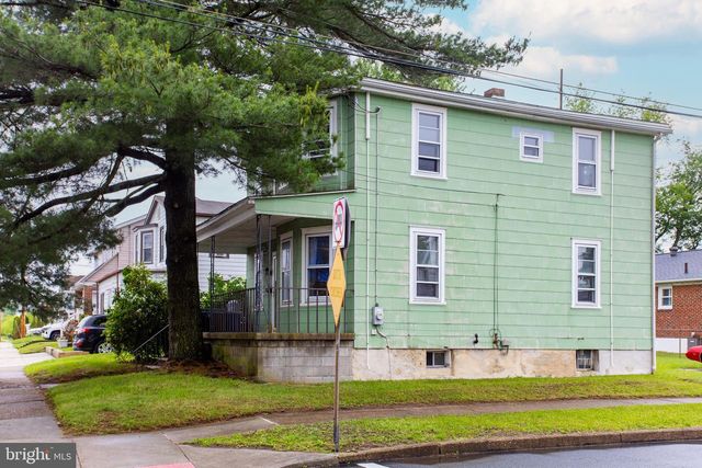 1200 4TH AVE, Essington, PA 19029