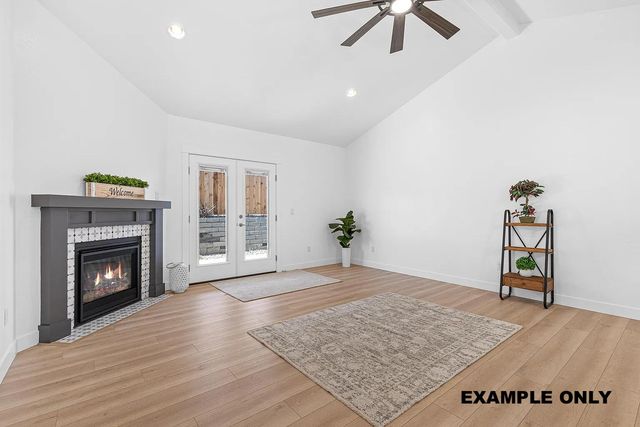 315 E Rapp Road, Talent, OR 97540
