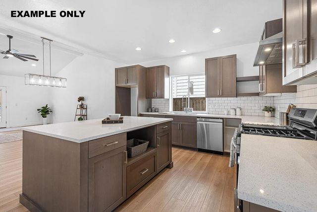 315 E Rapp Road, Talent, OR 97540