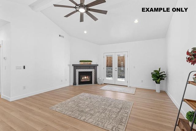 315 E Rapp Road, Talent, OR 97540