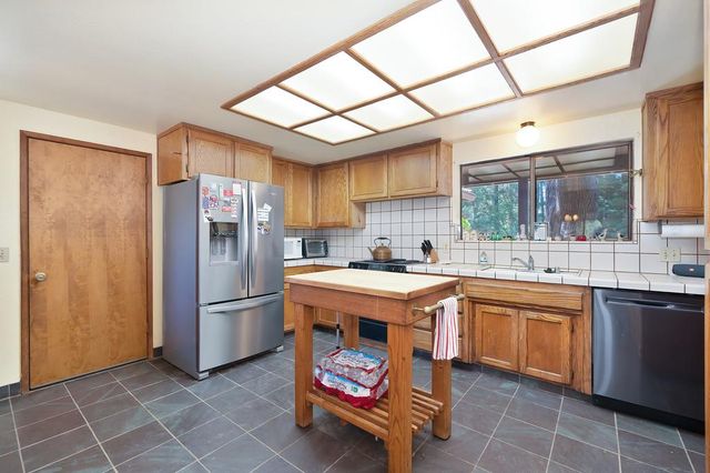 5090 Oak Ln, Garden Valley, CA 95633