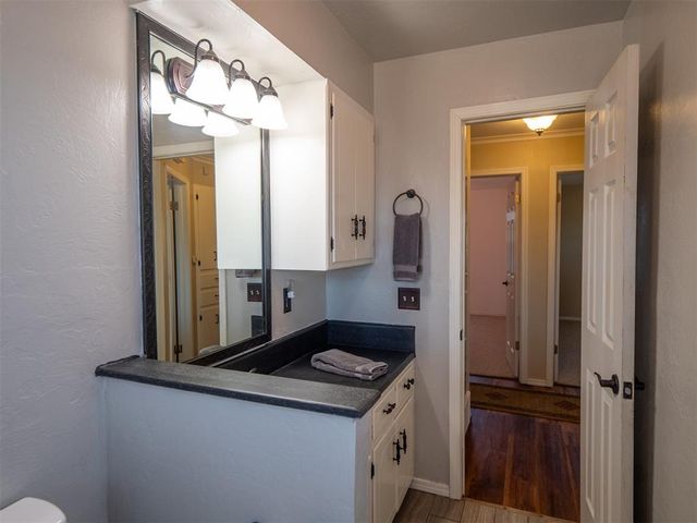 6301 S Broadway Avenue, Oklahoma City, OK 73139