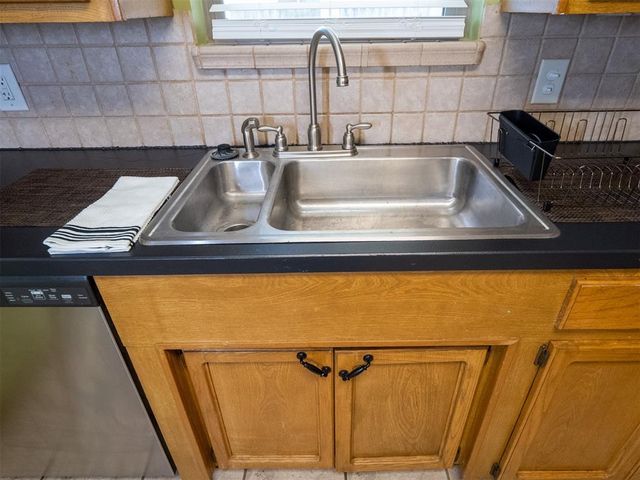 6301 S Broadway Avenue, Oklahoma City, OK 73139