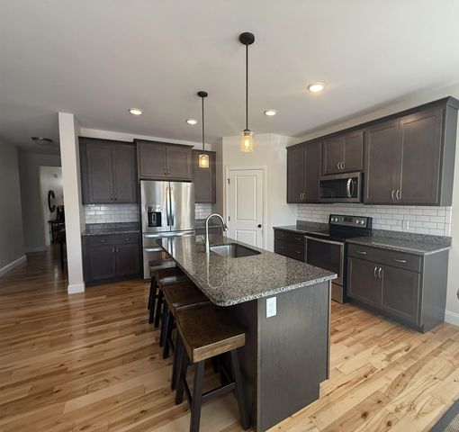 68 Laurentide Lane, South Burlington, VT 05403