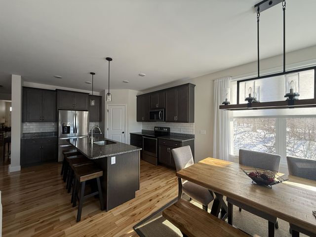 68 Laurentide Lane, South Burlington, VT 05403