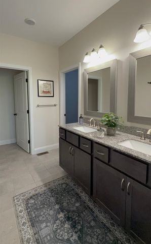 68 Laurentide Lane, South Burlington, VT 05403