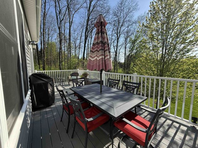 68 Laurentide Lane, South Burlington, VT 05403