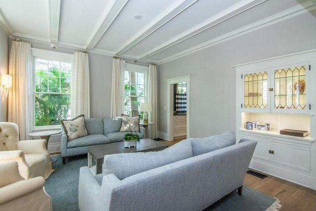 908 S DAKOTA AVENUE, Tampa, FL 33606