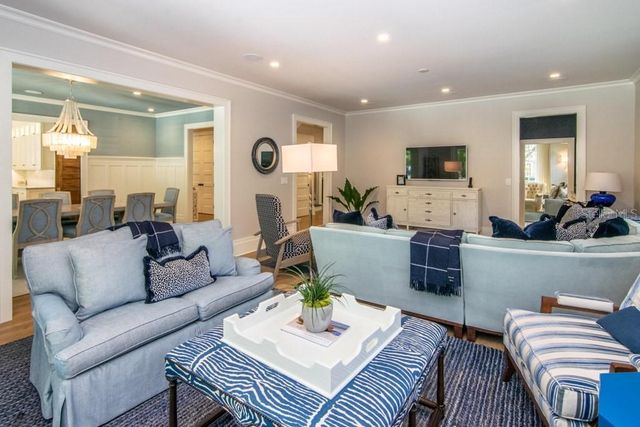 908 S DAKOTA AVENUE, Tampa, FL 33606