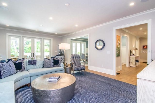 908 S DAKOTA AVENUE, Tampa, FL 33606