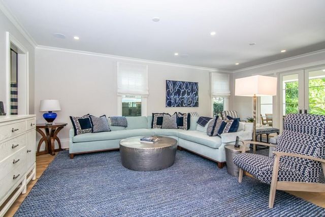 908 S DAKOTA AVENUE, Tampa, FL 33606