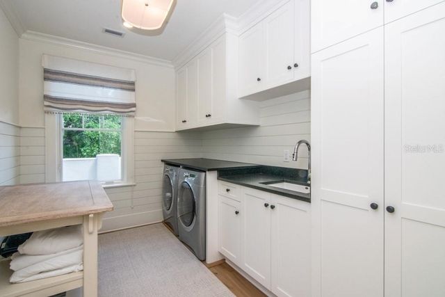 908 S DAKOTA AVENUE, Tampa, FL 33606