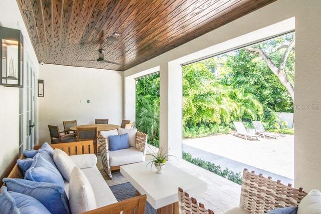 908 S DAKOTA AVENUE, Tampa, FL 33606