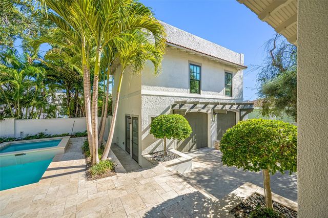 908 S DAKOTA AVENUE, Tampa, FL 33606