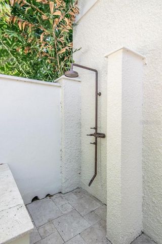 908 S DAKOTA AVENUE, Tampa, FL 33606