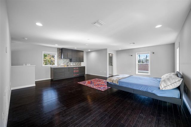 908 S DAKOTA AVENUE, Tampa, FL 33606