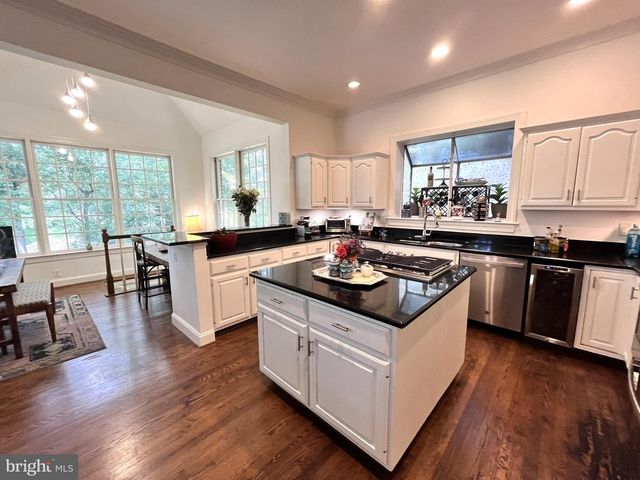 7809 FOX GATE CT, Bethesda, MD 20817