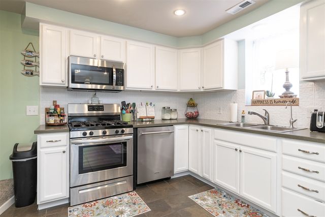 11230 Lakeshore Drive, Three Rivers, MI 49093