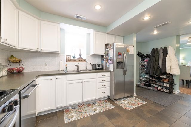 11230 Lakeshore Drive, Three Rivers, MI 49093