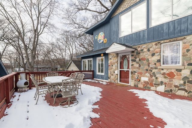 11230 Lakeshore Drive, Three Rivers, MI 49093