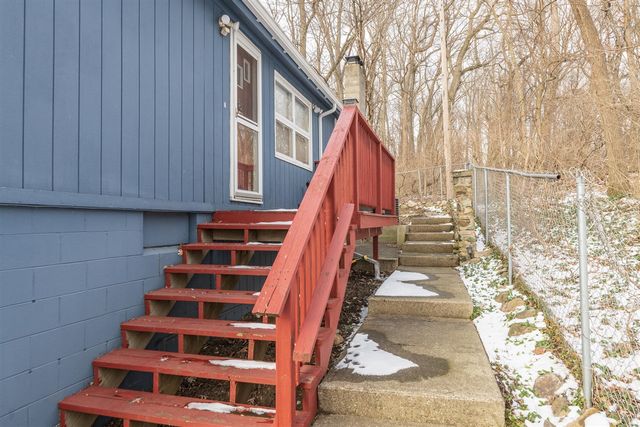 11230 Lakeshore Drive, Three Rivers, MI 49093