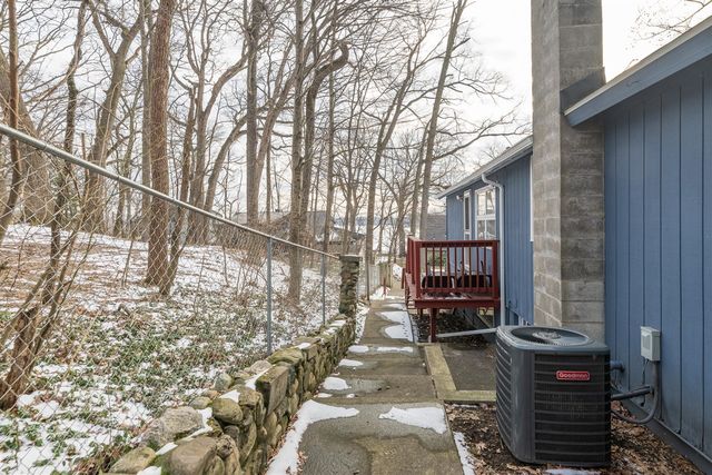 11230 Lakeshore Drive, Three Rivers, MI 49093