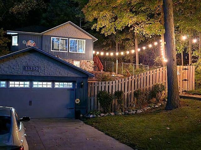 11230 Lakeshore Drive, Three Rivers, MI 49093