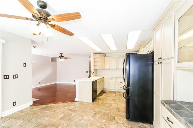 2020 Sunflower Street, Norman, OK 73072