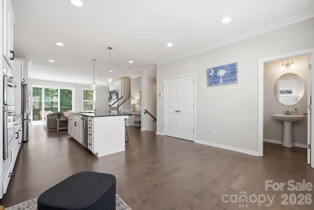 507 Upper Stone Circle, Charlotte, NC 28211