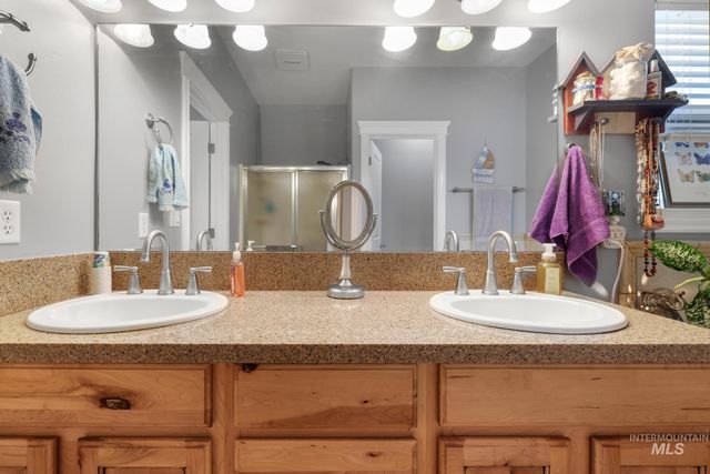 467 Wildrose Loop, Twin Falls, ID 83301