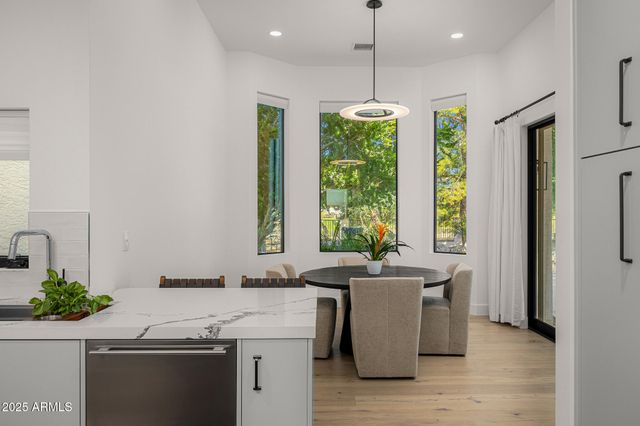 10041 N 52ND Place, Paradise Valley, AZ 85253