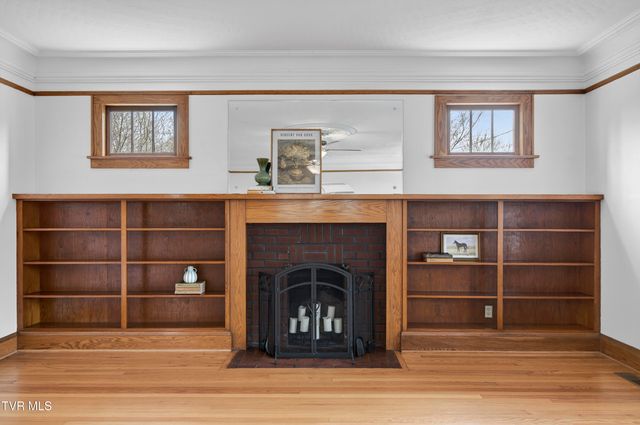 415 East Main Street, Marion, VA 24354