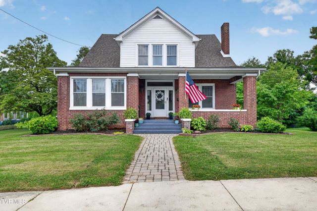 415 East Main Street, Marion, VA 24354