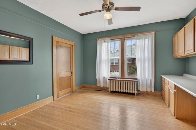 415 East Main Street, Marion, VA 24354