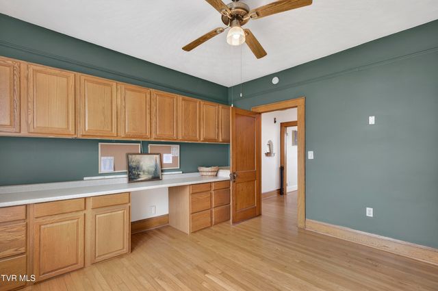 415 East Main Street, Marion, VA 24354