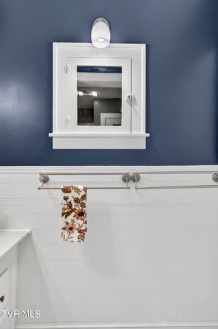 415 East Main Street, Marion, VA 24354