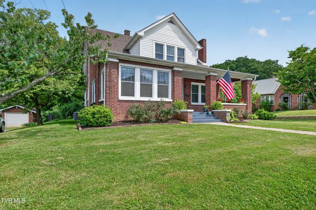 415 East Main Street, Marion, VA 24354