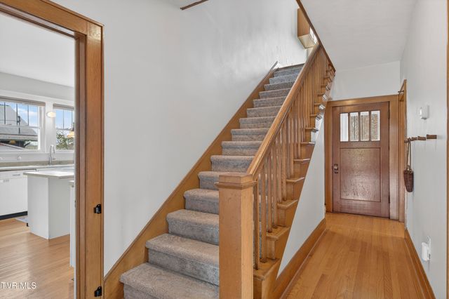 415 East Main Street, Marion, VA 24354
