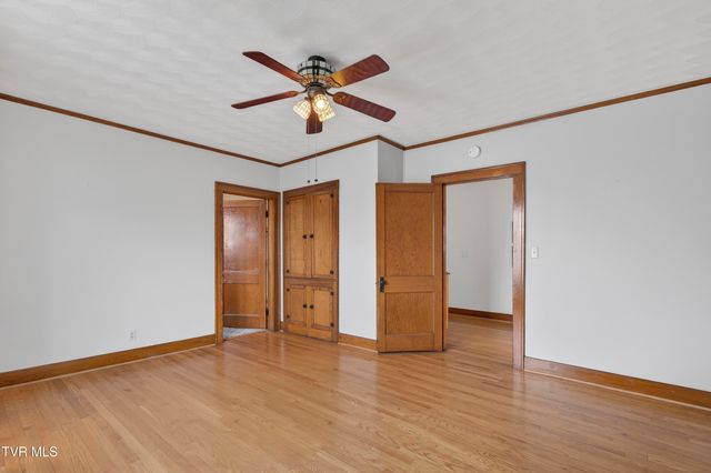 415 East Main Street, Marion, VA 24354