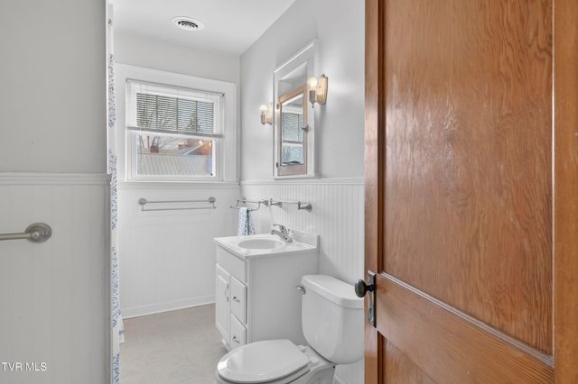 415 East Main Street, Marion, VA 24354